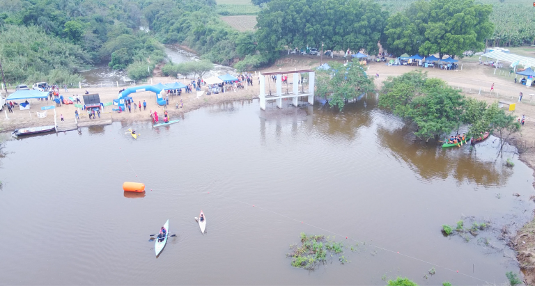 Fue un éxito la primera competencia de kayaks en aguas de El Porteño